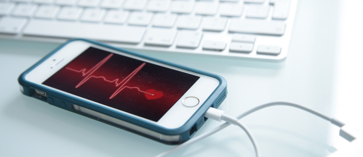 Un telèfon mòbil mostrant un gràfic de freqüència cardíaca