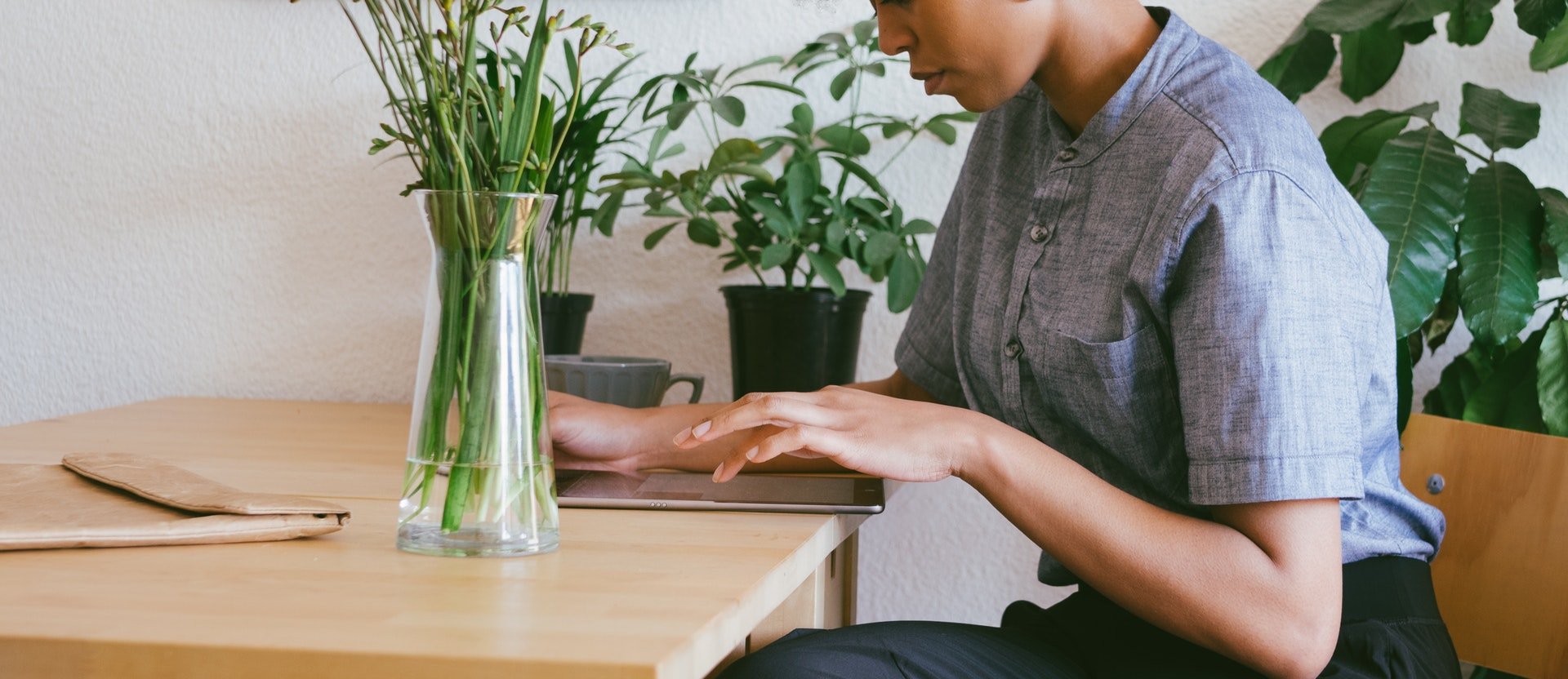 Person with tablet 