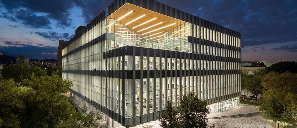 Fachada de la Biblioteca del Tec de Monterrey